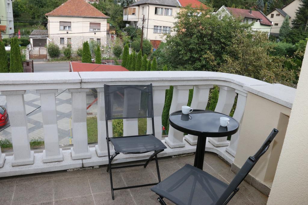 Aradi Vendégház Miskolc Esterno foto