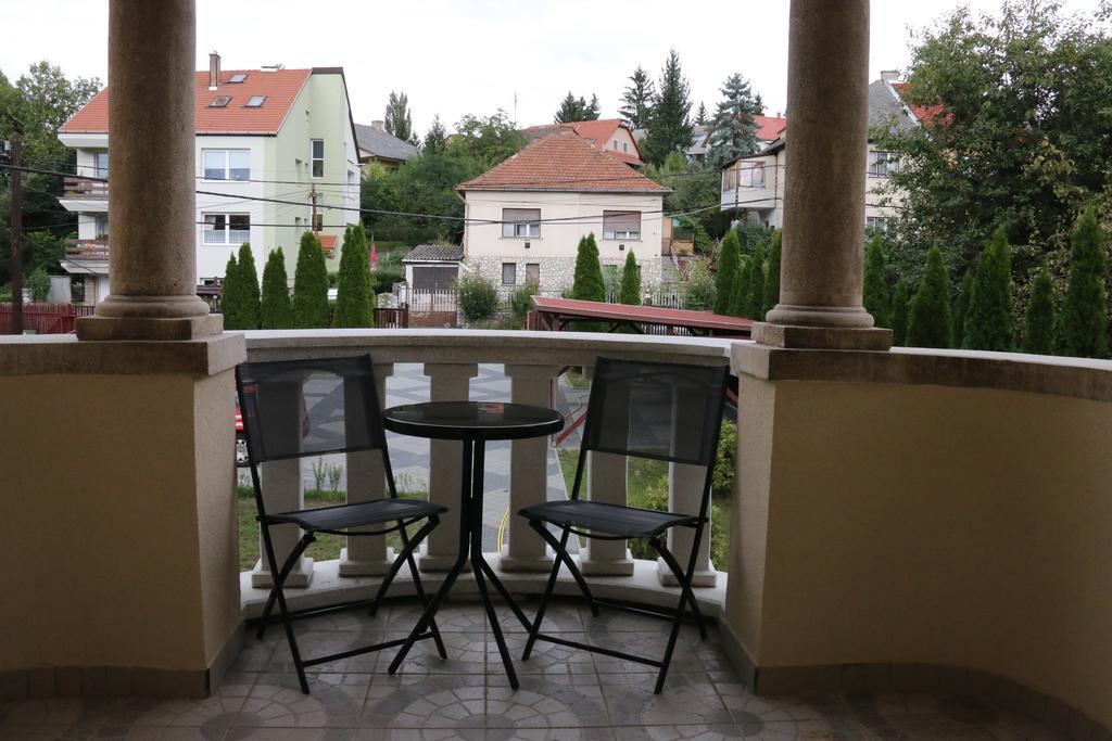 Aradi Vendégház Miskolc Esterno foto